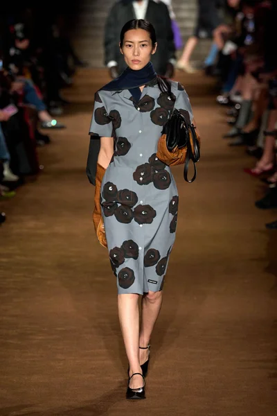 Look 26